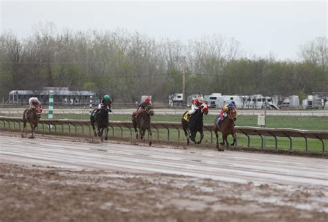 finger lakes gaming and racetrack live racing.